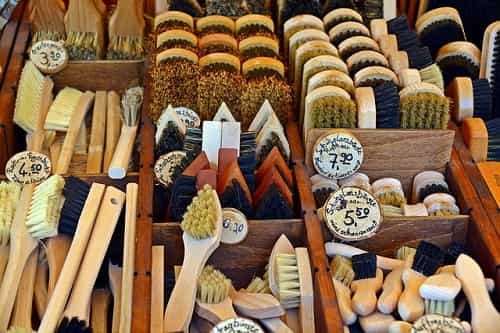 limpiar rascador de gatos